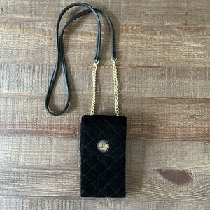 Liz Claiborne Black Quilted Phone/Wallet Bag with Gold Chain